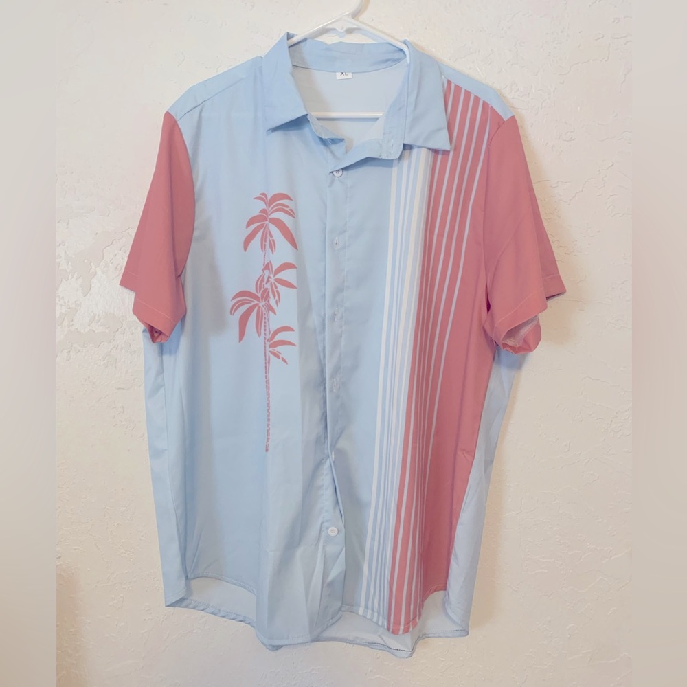 Men’s Silk Short Sleeve Button Up Shirt with a Hawaiian Vibe - XL